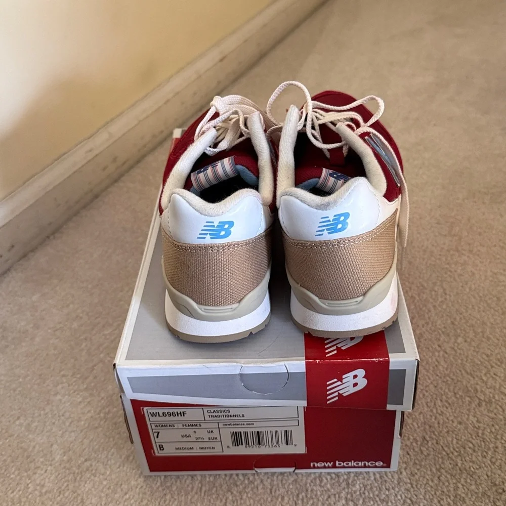 New Balance 696 Women's Sneakers - Picture 2 of 7